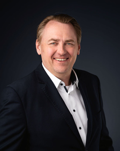  Schlosser, Daniel 
